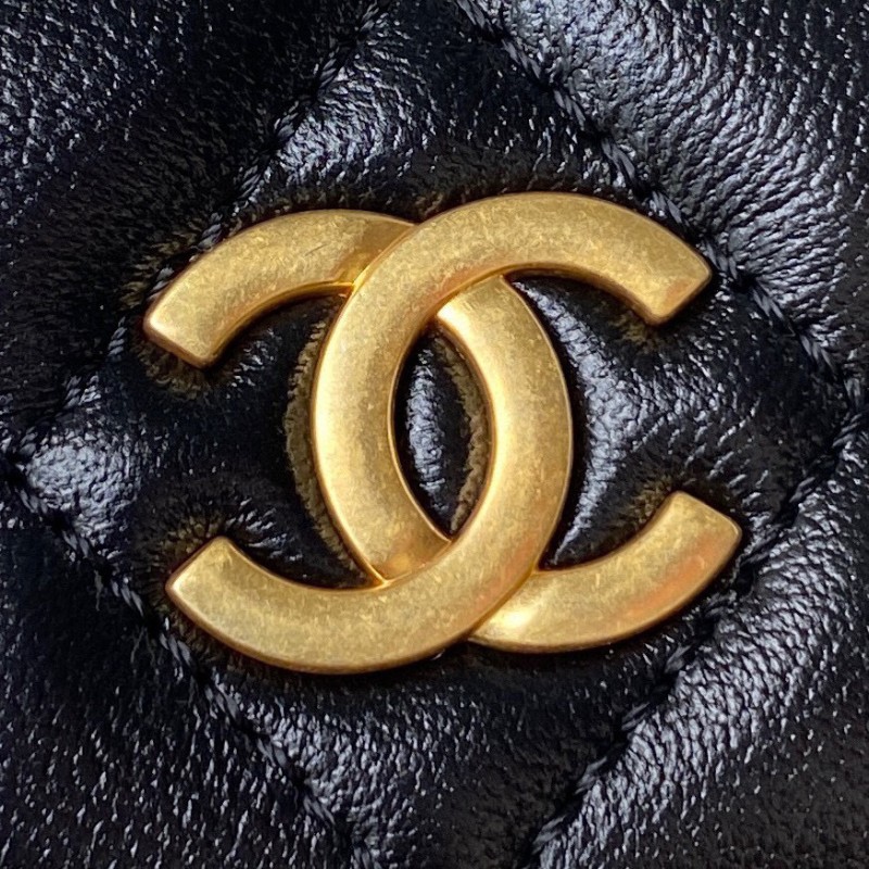 Chanel 23B Handle Flap 