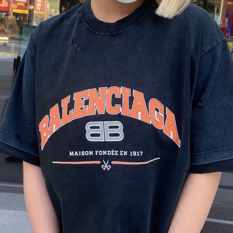 Balenciaga Unisex Tee