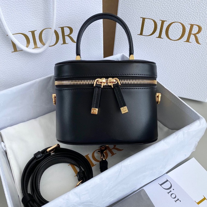 Dior Signature Vanity