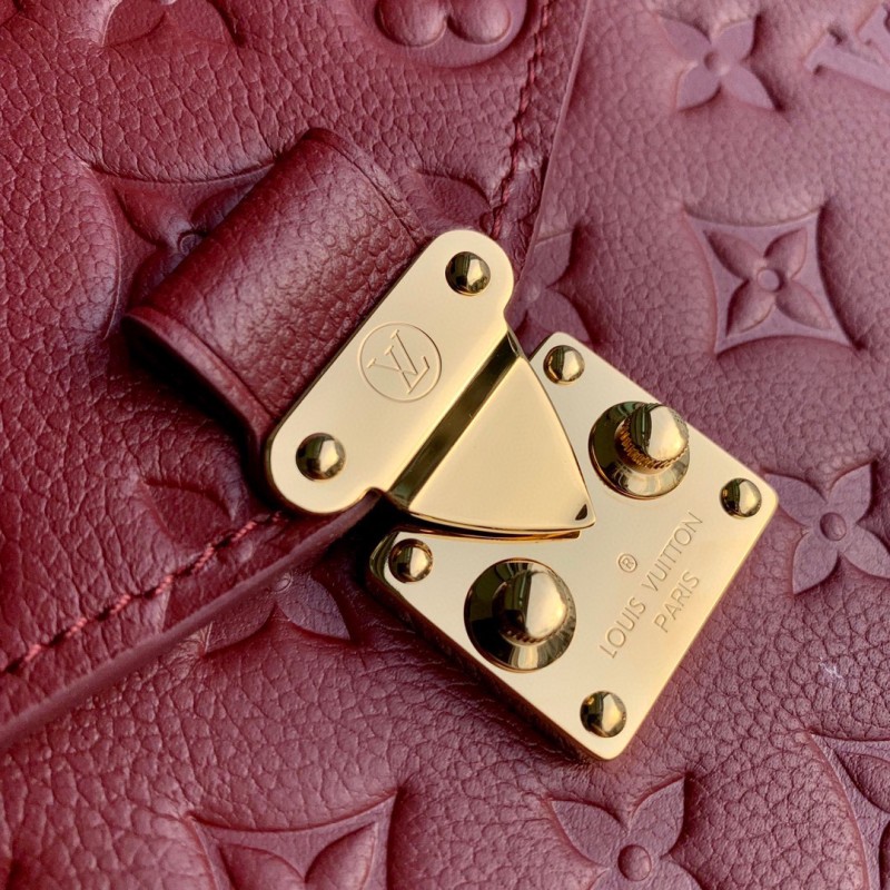 LV Pochette Metis 