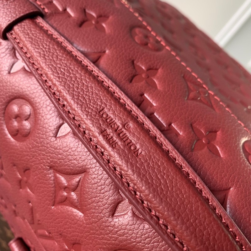 LV Pochette Metis 