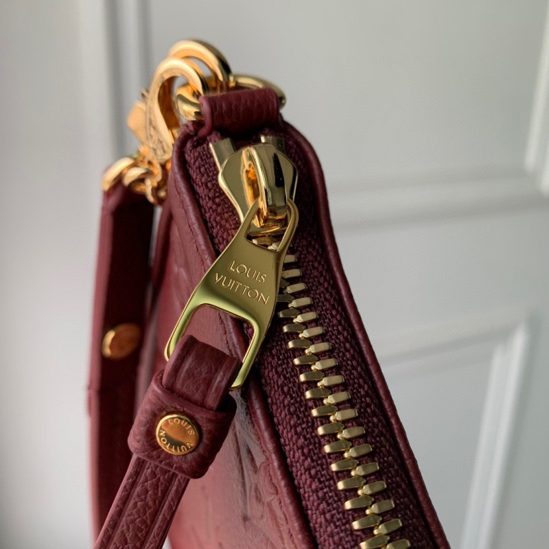 LV Easy Pouch On Strap