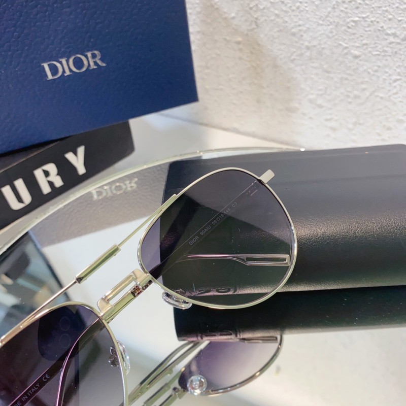 Dior Unisex Sunglass (Multi Color)