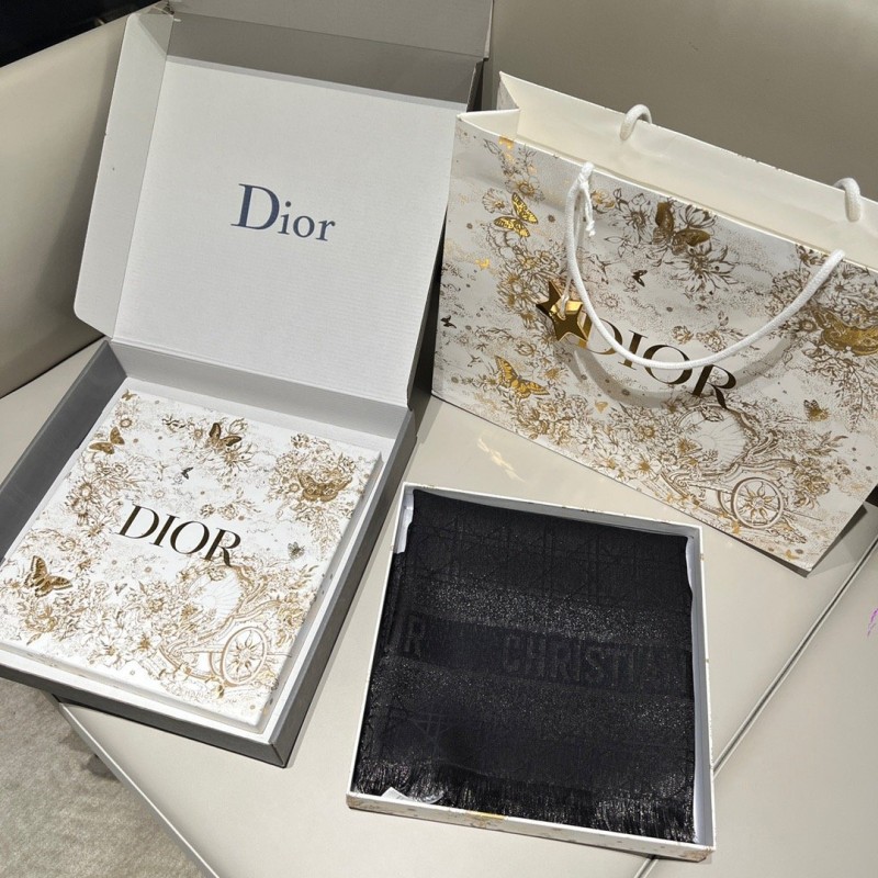 Dior Shawl