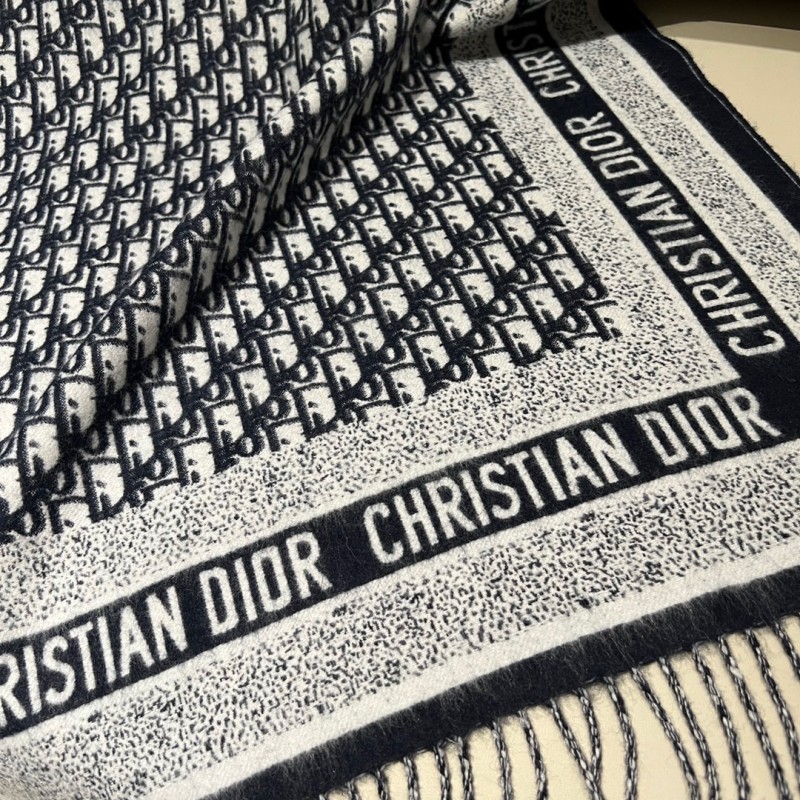 Dior Shawl