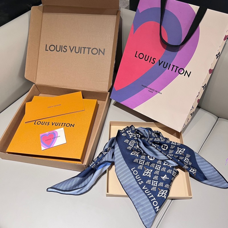 LV Scarf