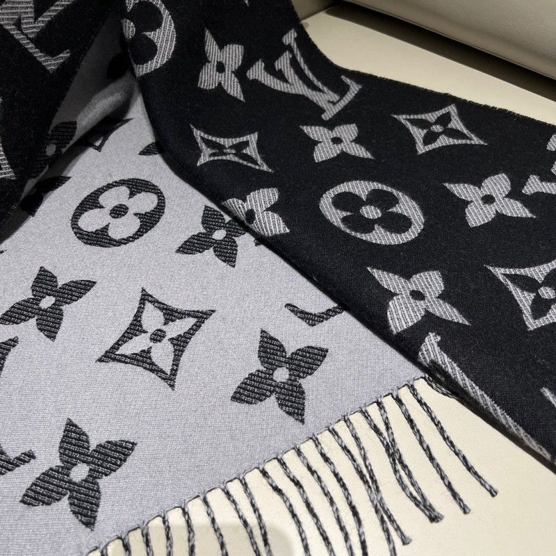 LV Scarf