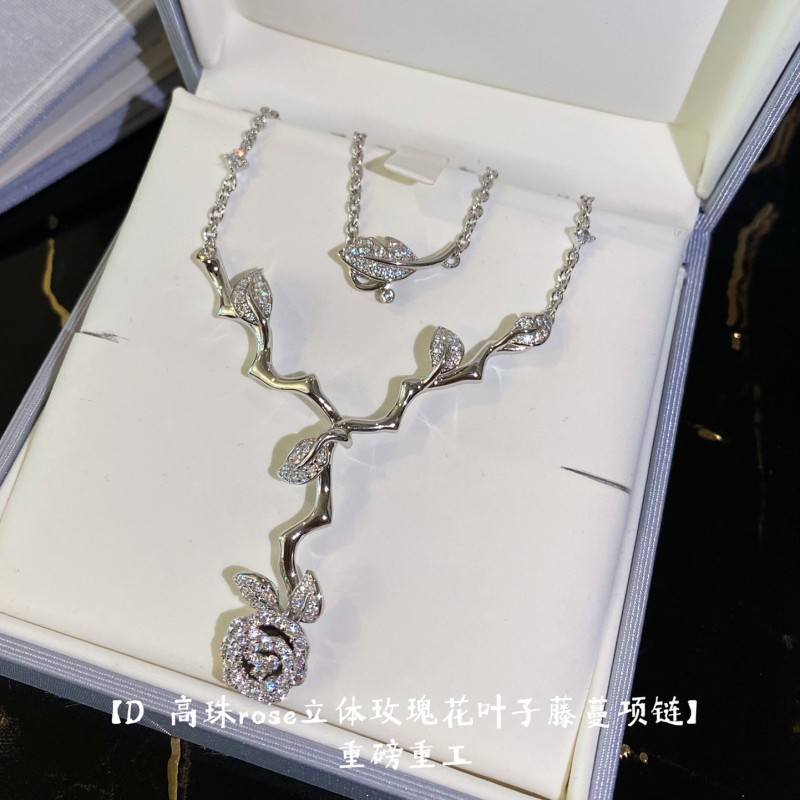 Dior Necklace 