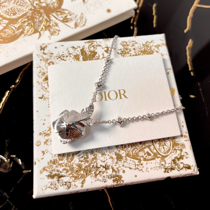 Dior Necklace 