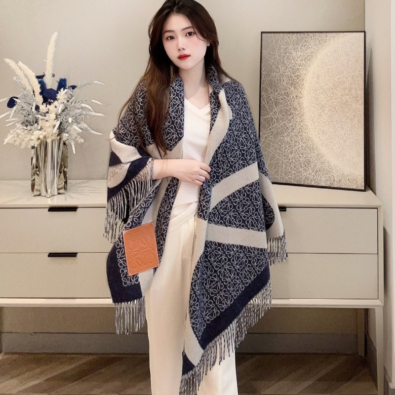 Loewe Blanket