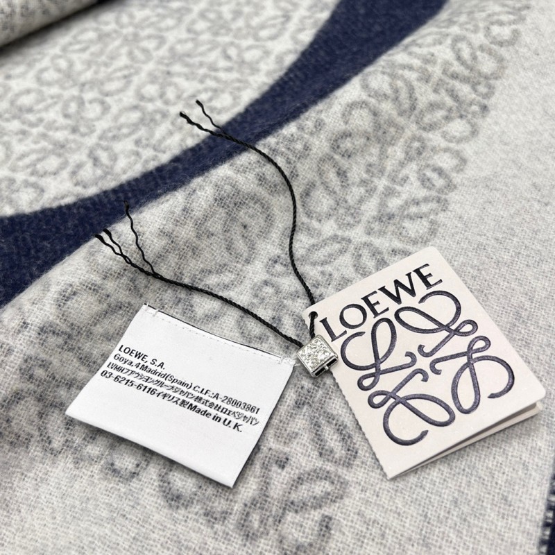 Loewe Blanket