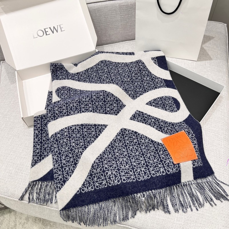 Loewe Blanket