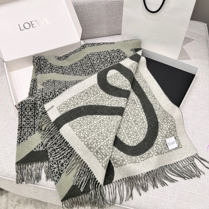 Loewe Blanket