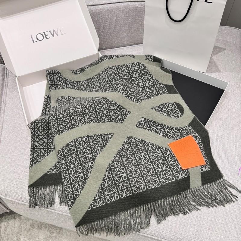 Loewe Blanket