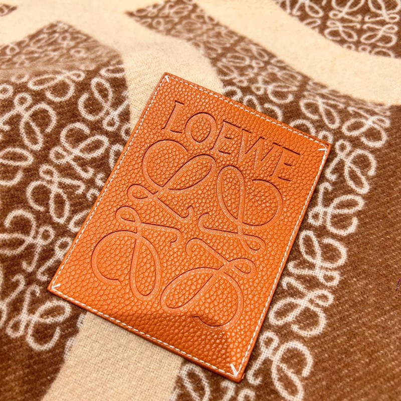 Loewe Blanket