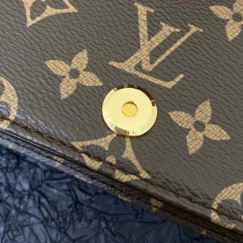 LV Lily WOC