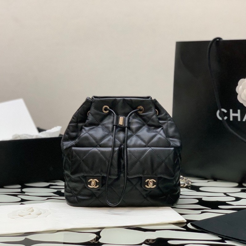 Chanel 双肩包