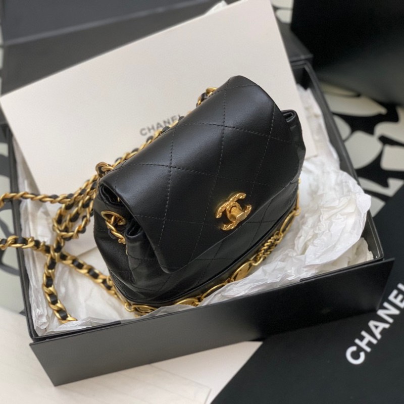 Chanel 双肩包