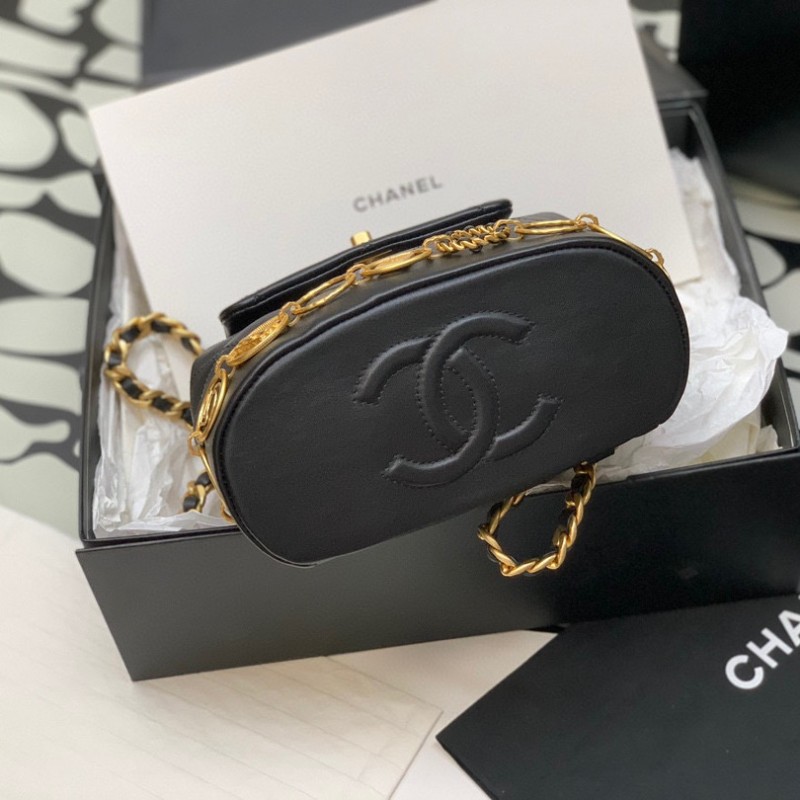 Chanel 双肩包