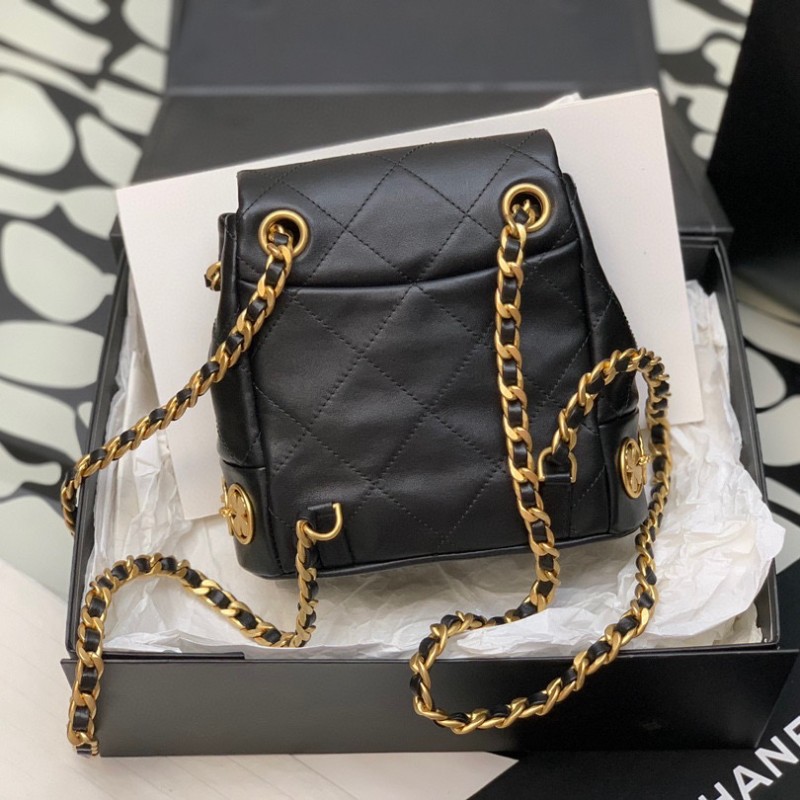 Chanel 双肩包