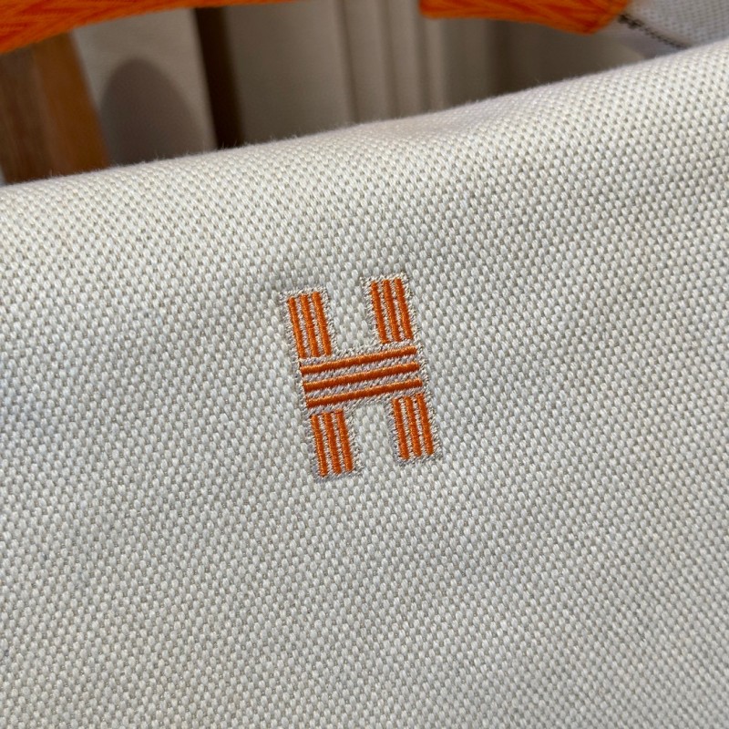 Hermes 饭盒包 / 化妆包