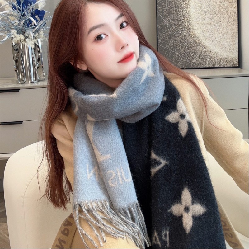 LV Scarf