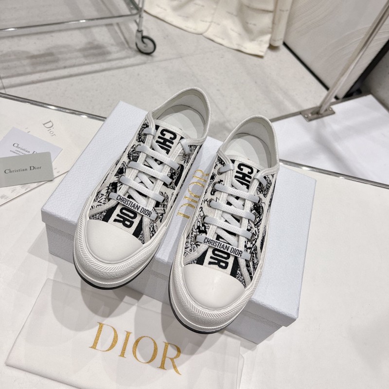 Dior Walk 'n' Dior Sneaker