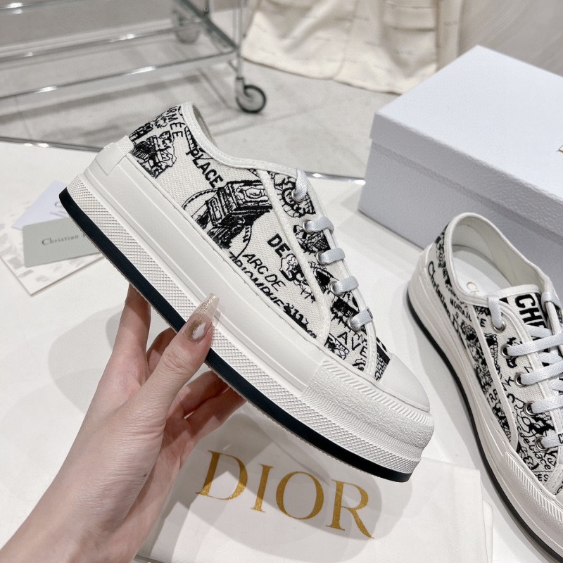 Dior Walk 'n' Dior Sneaker