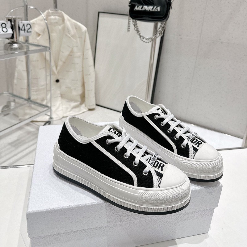 Dior Walk 'n' Dior Sneaker