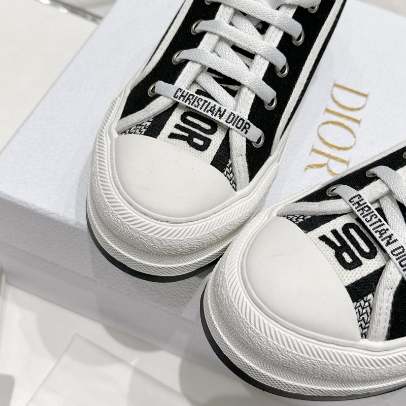 Dior Walk 'n' Dior Sneaker