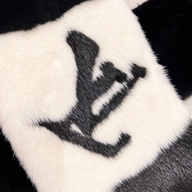 LV Scarf