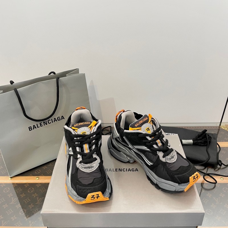 Balenciaga Unisex Runner Sneaker