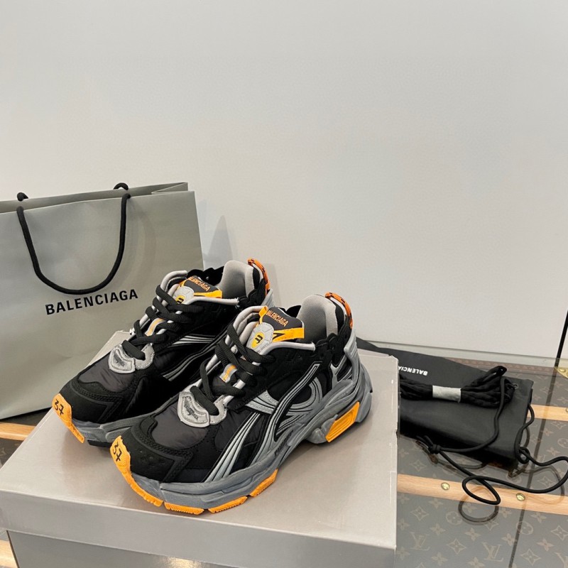 Balenciaga Unisex Runner Sneaker