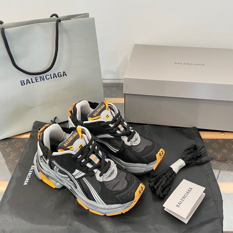 Balenciaga Unisex Runner Sneaker