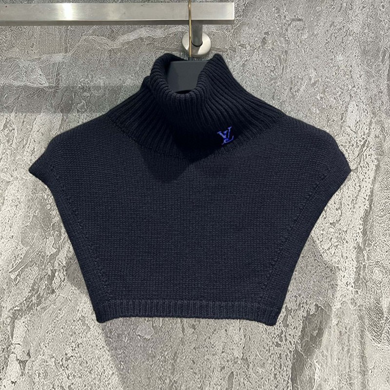 LV Turtleneck Sleevesness Sweater