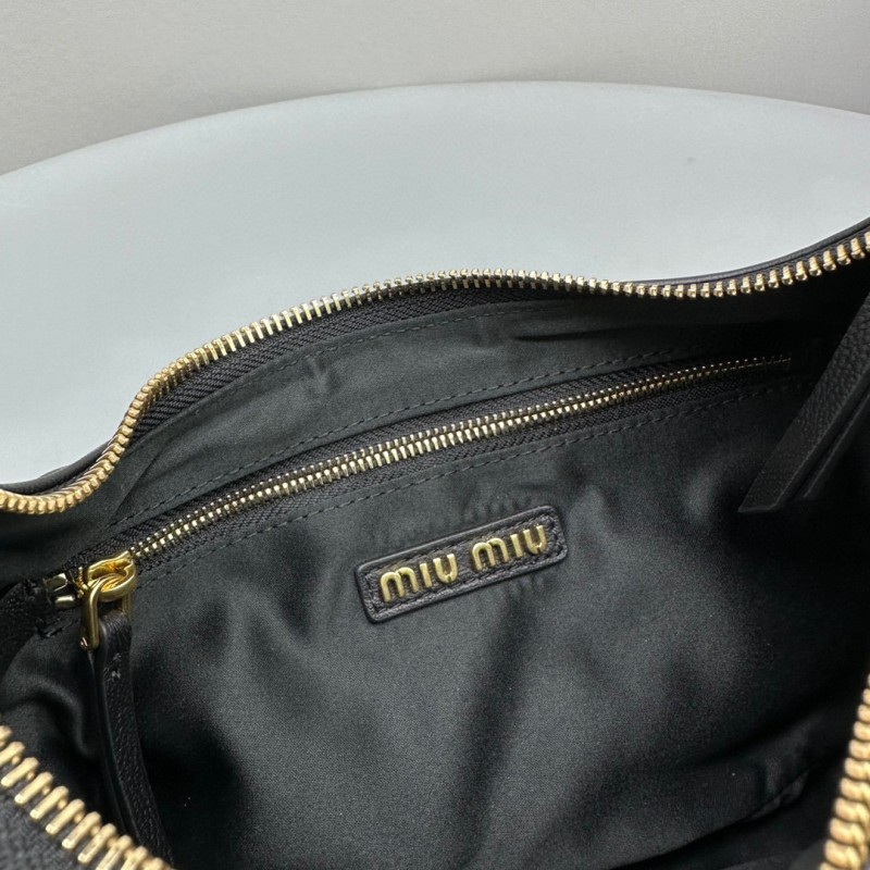 MiuMiu Hobo