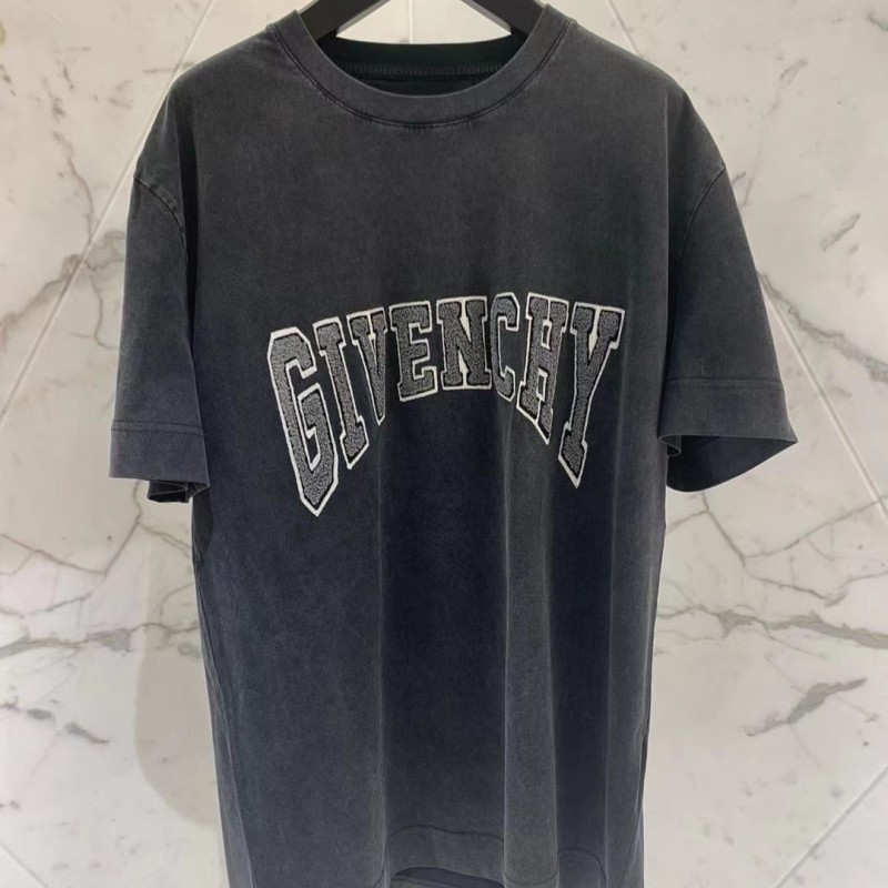 Givenchy Tee