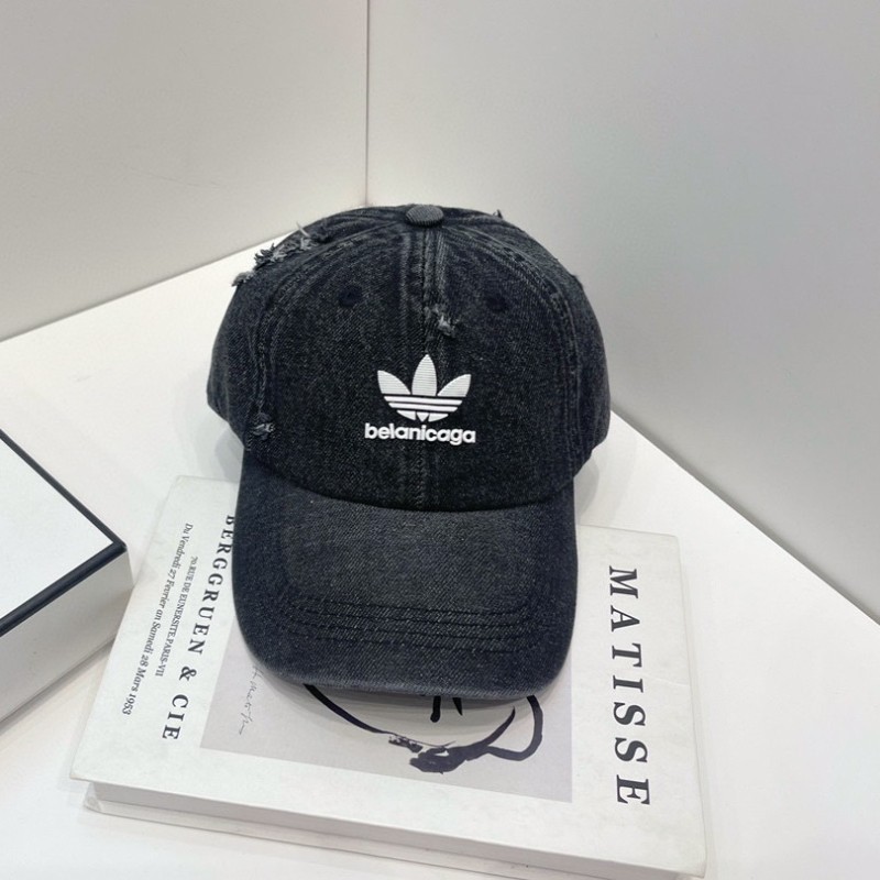 Balenciaga Cap