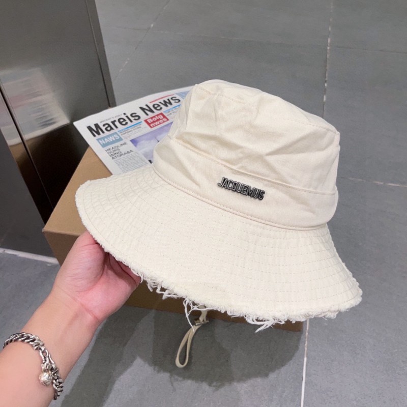 Jacquemus Bucket Hat