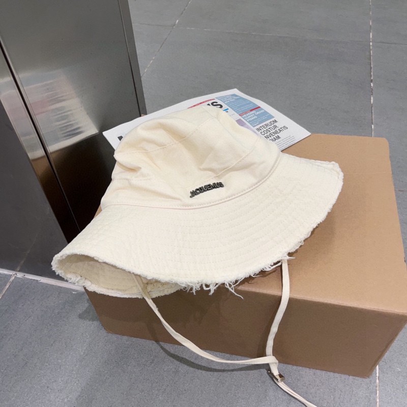 Jacquemus Bucket Hat