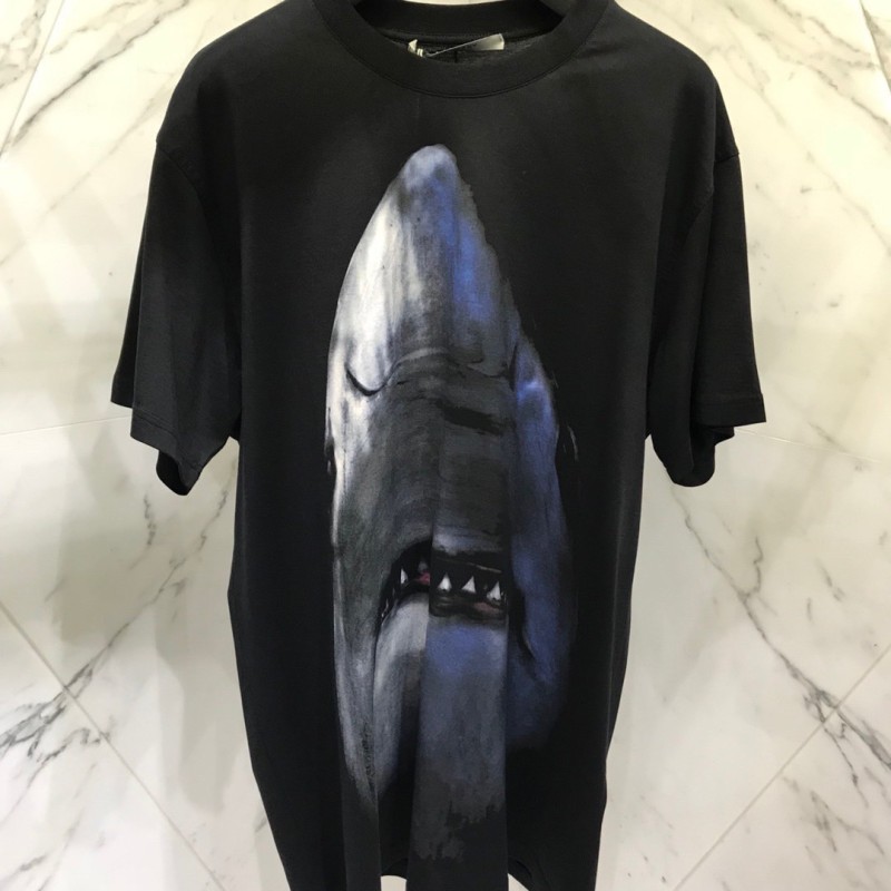 Givenchy Tee