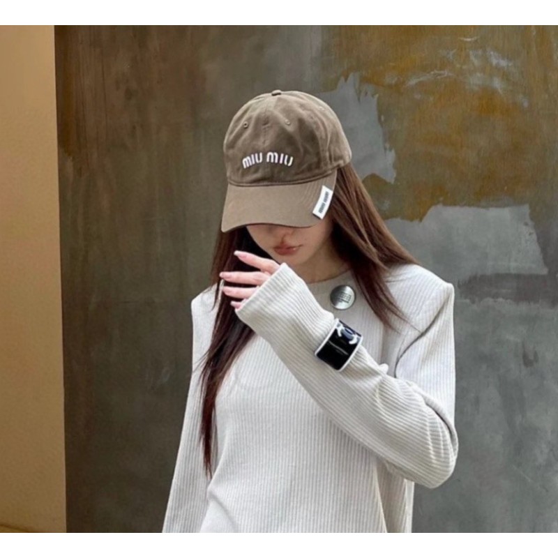 MiuMiu Cap