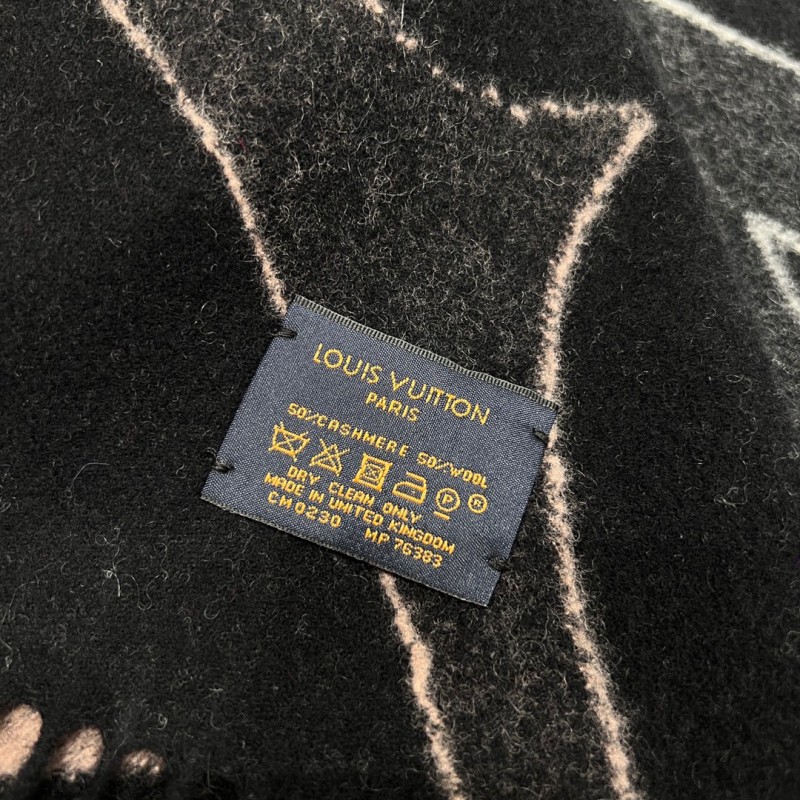 LV Scarf