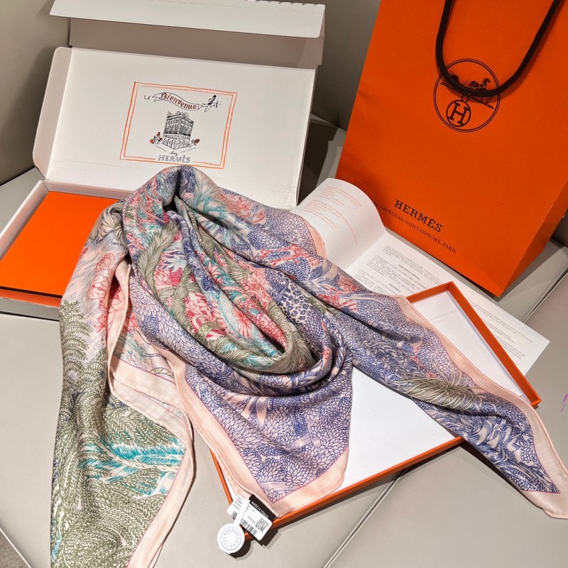 Hermes Shawl