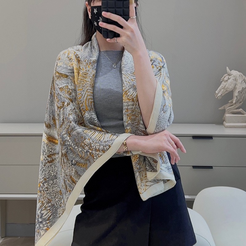 Hermes Shawl