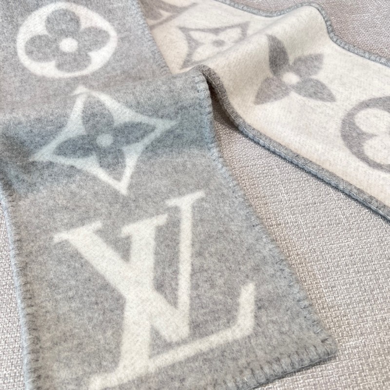 LV Scarf