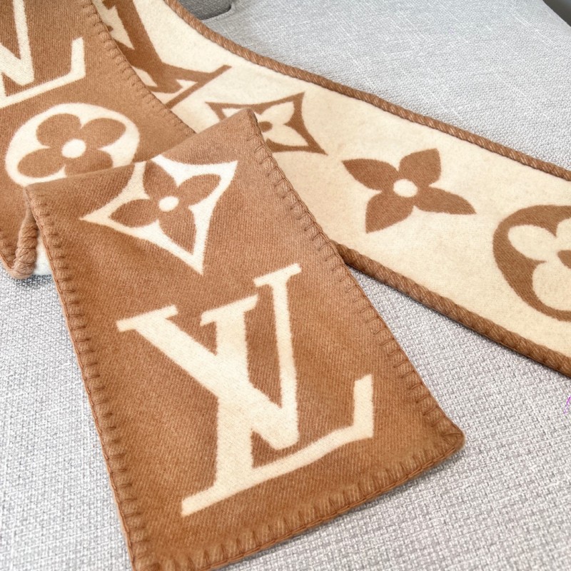 LV Scarf