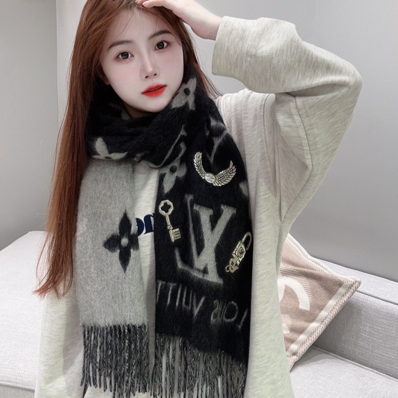 LV Scarf