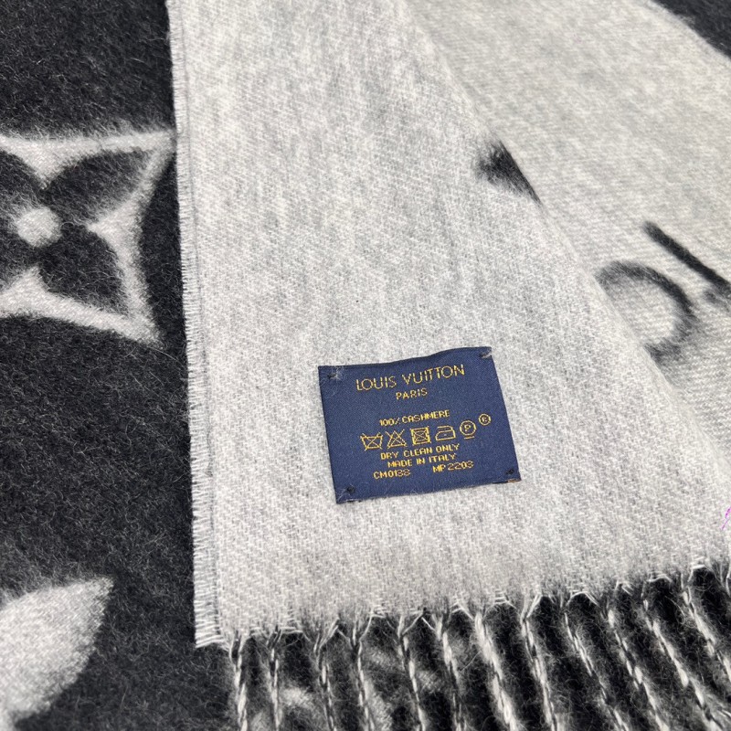 LV Scarf