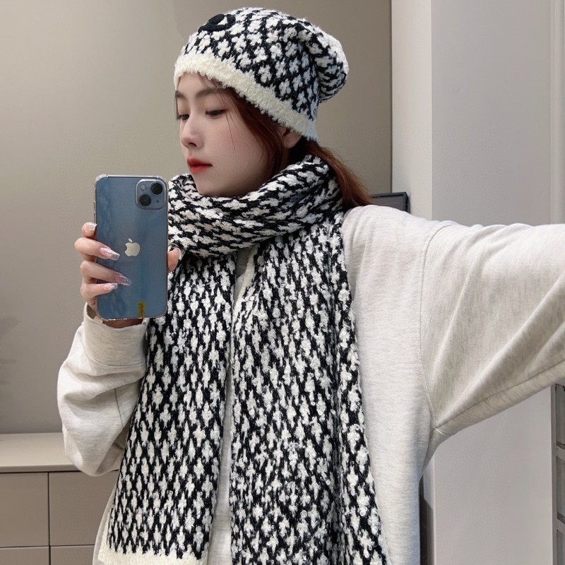 Chanel Scarf / Beanie Hat